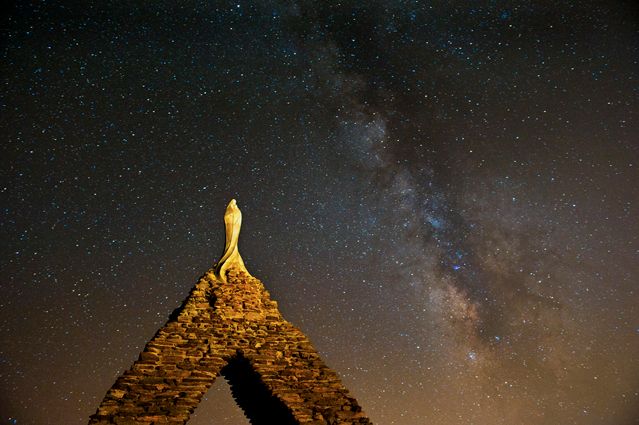 sierra nevada bajo las estrellas