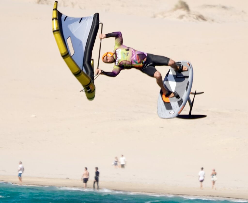 Campeonato del Mundo de wingfoil en Tarifa 2023. Foto Jesús Olvera